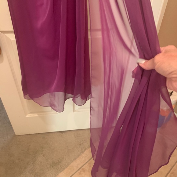 Stunning chiffon purple gown with extra flow swag - Picture 4 of 10